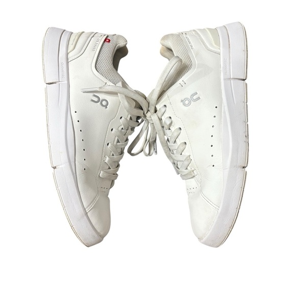 On The Roger Advantage Sneakers Shoes Tennis White Leather Size 9 - Picture 2 of 10